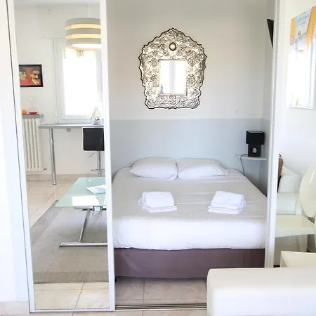 Apartman Le Colony *